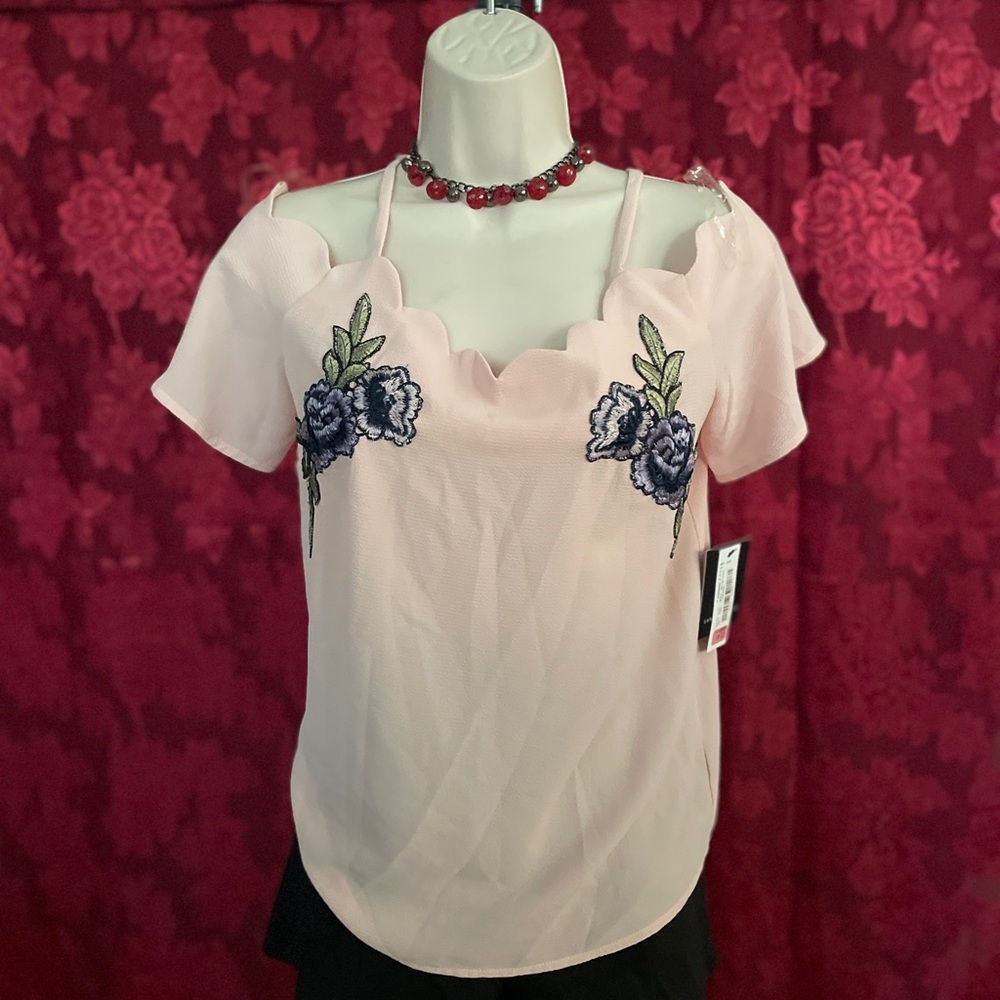 M I.N. San Francisco Light Pink Blouse with Blue Floral Embroidery